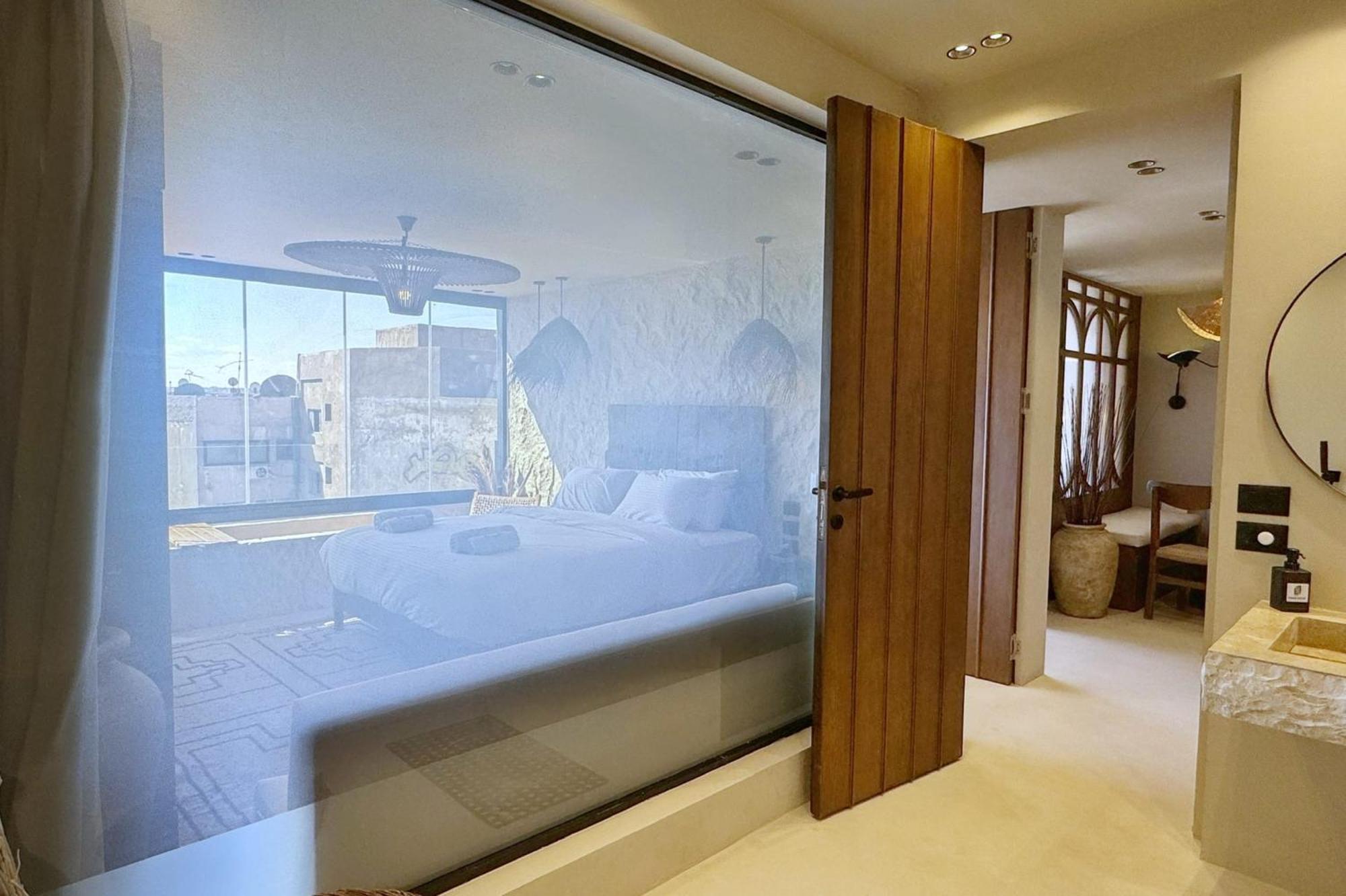 The 2 Bdr Pyramids Vista W Bathtub Cairo